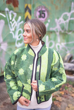 Načíst obrázek do prohlížeče Galerie, Bunda Kantha Short