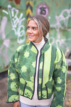 Načíst obrázek do prohlížeče Galerie, Bunda Kantha Short