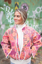 Načíst obrázek do prohlížeče Galerie, Bunda Kantha Short