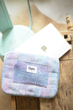 Načíst obrázek do prohlížeče Galerie, Kantha Laptop obal MacBook Air / Pro 13" - 14"