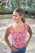 Lade das Bild in den Galerie-Viewer, Kantha Bae Weste
