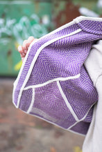 Lade das Bild in den Galerie-Viewer, Kurze Kantha-Jacke