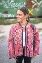 Načíst obrázek do prohlížeče Galerie, Bunda Kantha Short