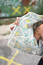Načíst obrázek do prohlížeče Galerie, Bunda Kantha Short