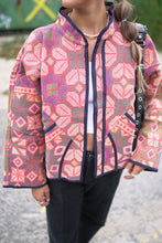 Načíst obrázek do prohlížeče Galerie, Bunda Kantha Short