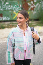 Načíst obrázek do prohlížeče Galerie, Bunda Kantha Short