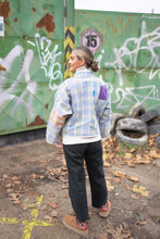 Lade das Bild in den Galerie-Viewer, Kurze Kantha-Jacke