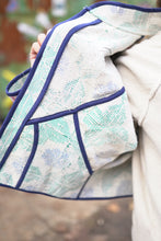 Lade das Bild in den Galerie-Viewer, Kurze Kantha-Jacke