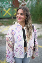 Lade das Bild in den Galerie-Viewer, Kurze Kantha-Jacke