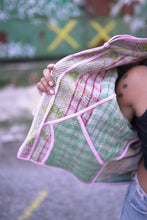 Lade das Bild in den Galerie-Viewer, Kurze Kantha-Jacke