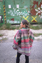 Lade das Bild in den Galerie-Viewer, Lange Kantha-Jacke