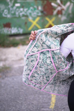 Lade das Bild in den Galerie-Viewer, Lange Kantha-Jacke