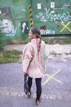 Lade das Bild in den Galerie-Viewer, Lange Kantha-Jacke