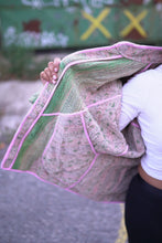 Lade das Bild in den Galerie-Viewer, Lange Kantha-Jacke