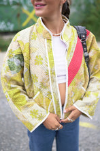 Lade das Bild in den Galerie-Viewer, Kurze Kantha-Jacke