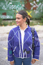 Lade das Bild in den Galerie-Viewer, Kurze Kantha-Jacke