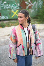 Lade das Bild in den Galerie-Viewer, Kurze Kantha-Jacke