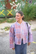 Lade das Bild in den Galerie-Viewer, Kurze Kantha-Jacke