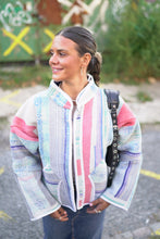 Lade das Bild in den Galerie-Viewer, Kurze Kantha-Jacke