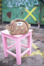 Lade das Bild in den Galerie-Viewer, Krishna-Tasche