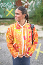 Lade das Bild in den Galerie-Viewer, Kurze Kantha-Jacke