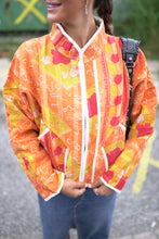 Lade das Bild in den Galerie-Viewer, Kurze Kantha-Jacke