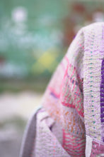 Lade das Bild in den Galerie-Viewer, Lange Kantha-Jacke