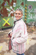 Načíst obrázek do prohlížeče Galerie, Bunda Kantha Long