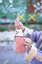 Načíst obrázek do prohlížeče Galerie, Kantha Phone case