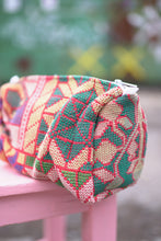 Lade das Bild in den Galerie-Viewer, Krishna-Tasche