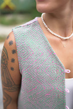 Lade das Bild in den Galerie-Viewer, Kantha Bae Weste