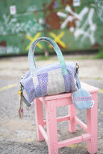Lade das Bild in den Galerie-Viewer, Krishna-Tasche