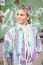 Lade das Bild in den Galerie-Viewer, Kurze Kantha-Jacke