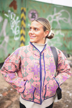 Lade das Bild in den Galerie-Viewer, Kurze Kantha-Jacke