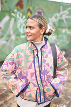 Načíst obrázek do prohlížeče Galerie, Bunda Kantha Short