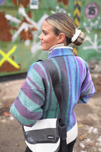 Lade das Bild in den Galerie-Viewer, Kurze Kantha-Jacke