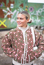 Načíst obrázek do prohlížeče Galerie, Bunda Kantha Short