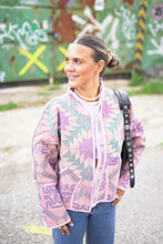 Lade das Bild in den Galerie-Viewer, Kurze Kantha-Jacke