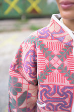 Lade das Bild in den Galerie-Viewer, Kurze Kantha-Jacke