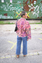 Lade das Bild in den Galerie-Viewer, Kurze Kantha-Jacke