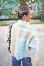 Lade das Bild in den Galerie-Viewer, Kurze Kantha-Jacke