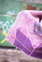 Načíst obrázek do prohlížeče Galerie, Bunda Kantha Short