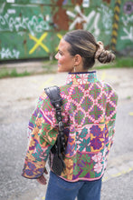 Lade das Bild in den Galerie-Viewer, Kurze Kantha-Jacke