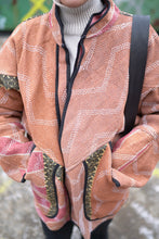 Lade das Bild in den Galerie-Viewer, Kurze Kantha-Jacke