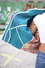 Lade das Bild in den Galerie-Viewer, Kurze Kantha-Jacke
