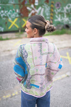 Lade das Bild in den Galerie-Viewer, Kurze Kantha-Jacke