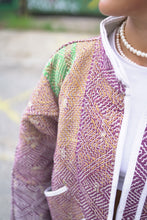 Lade das Bild in den Galerie-Viewer, Kurze Kantha-Jacke