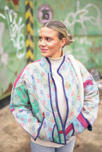 Načíst obrázek do prohlížeče Galerie, Bunda Kantha Short