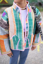 Lade das Bild in den Galerie-Viewer, Kurze Kantha-Jacke