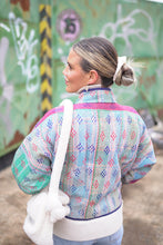 Načíst obrázek do prohlížeče Galerie, Bunda Kantha Short